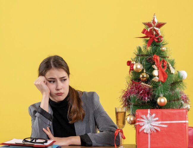 “Por que eu não dei conta do que prometi em janeiro?”: especialista explica impacto emocional do mês de dezembro