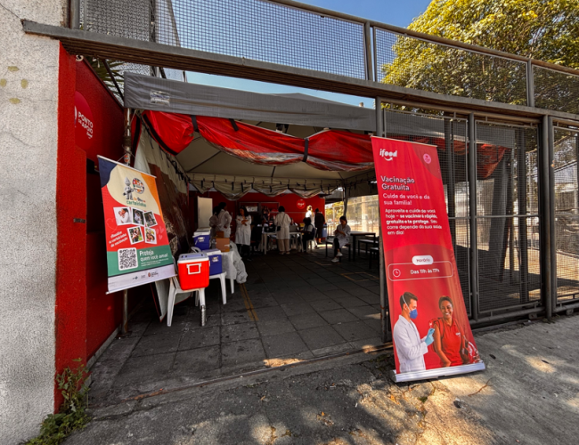 Campanha de vacinação aplica mais de 280 doses em entregadores na capital paulista