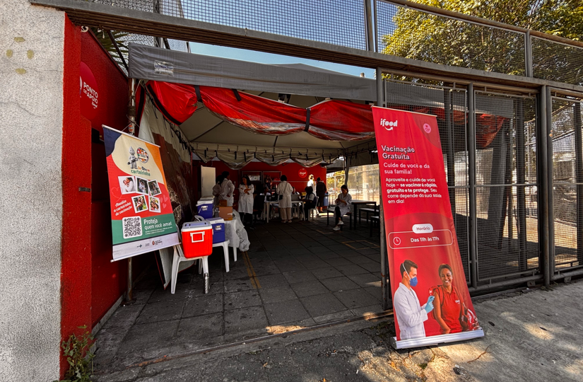 Campanha de vacinação aplica mais de 280 doses em entregadores na capital paulista