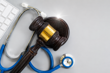 Processos Médicos Explodem 506% em Um Ano: O Que Todo Profissional de Saúde Precisa Saber