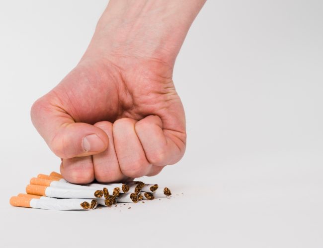Tabaco acelera o envelhecimento e compromete a saúde da pele