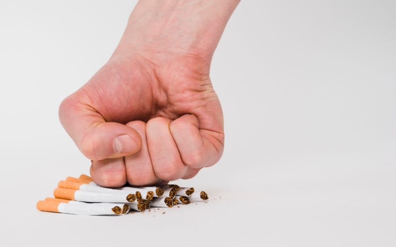 Tabaco acelera o envelhecimento e compromete a saúde da pele