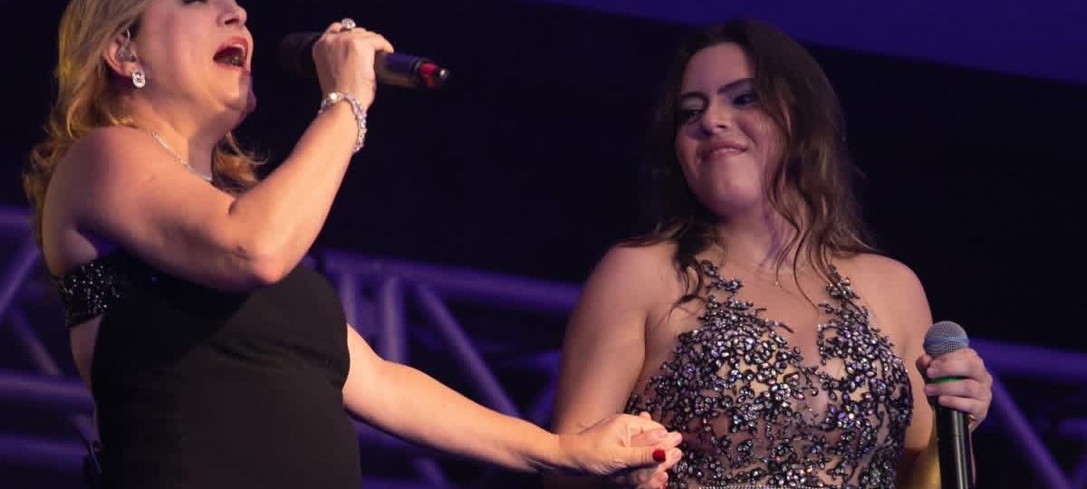 A voz que vem de casa: influência materna marca trajetória de Nicole Nagib