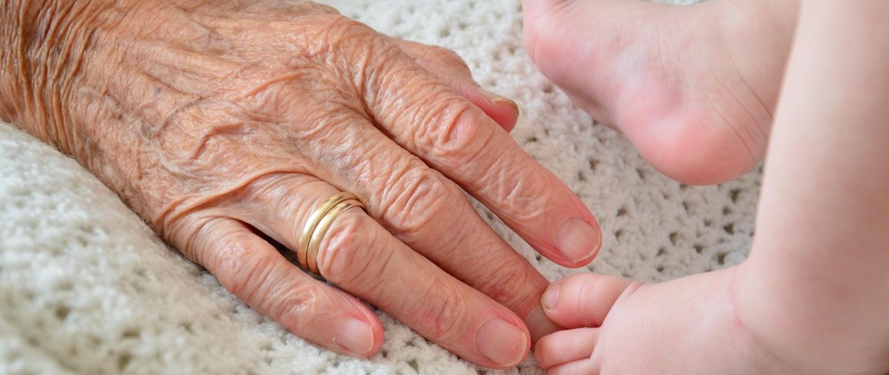 Dia dos Avós – Férias escolares podem fortalecer laços entre gerações, inclusive quando há um idoso com Alzheimer