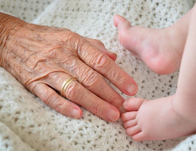 Dia dos Avós – Férias escolares podem fortalecer laços entre gerações, inclusive quando há um idoso com Alzheimer